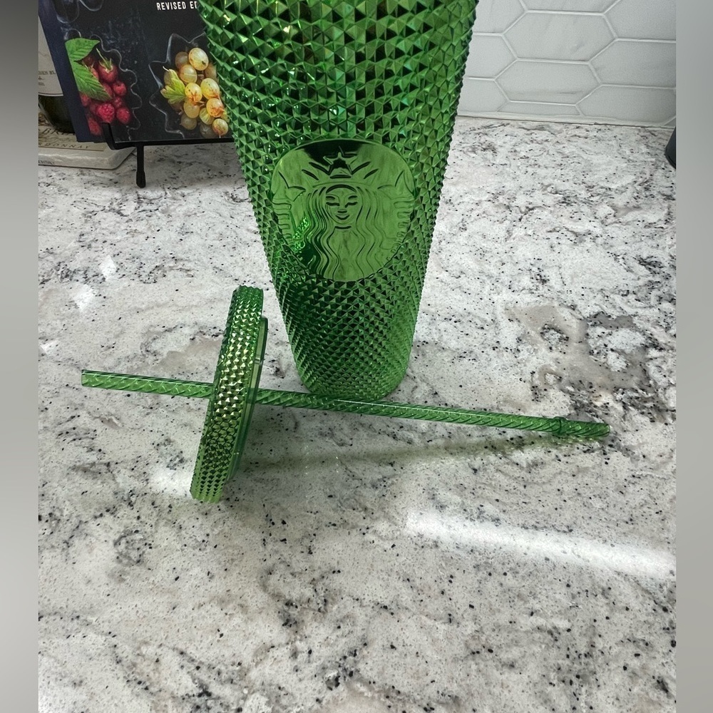 Starbucks Metallic Light Green Studded Bling Tumbler. 24 Oz. Super bling! NWT! - Picture 7 of 8